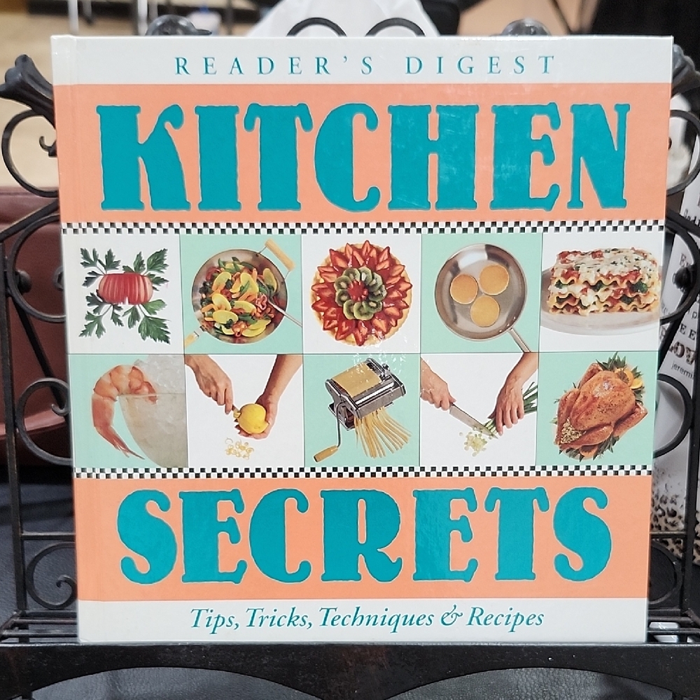 READER'S DIGEST KITCHEN SECRETS COOKBOOK
